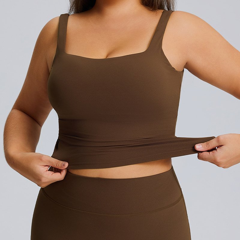 Custom OEM Plus Size Square Neck Yoga Tank Top F244 1 Plus size model wearing olive green plus size square neck yoga tank top