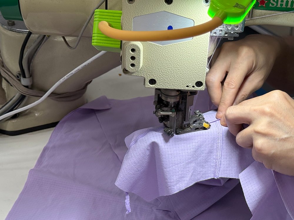 flatlock seam stitching detail